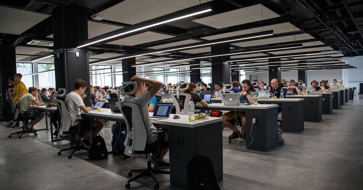 Criação de sites em Blumenau: guia para indústrias e PMEs 2026