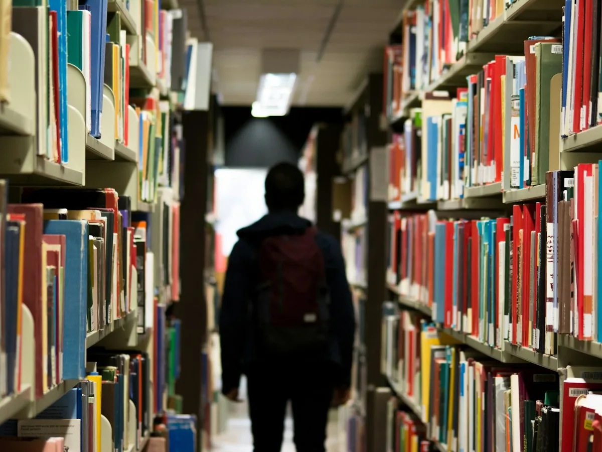 Site para bibliotecas e coworking de estudo — planos, salas e reserva